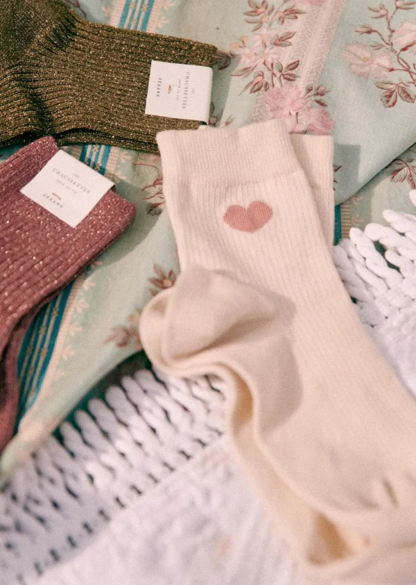 Sezane Herz Socken< Strümpfe