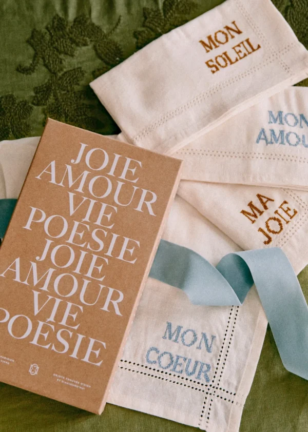Sezane Set Aus 4 Handtüchern - Die Gestickten Wörter< Geschirr | Textilien